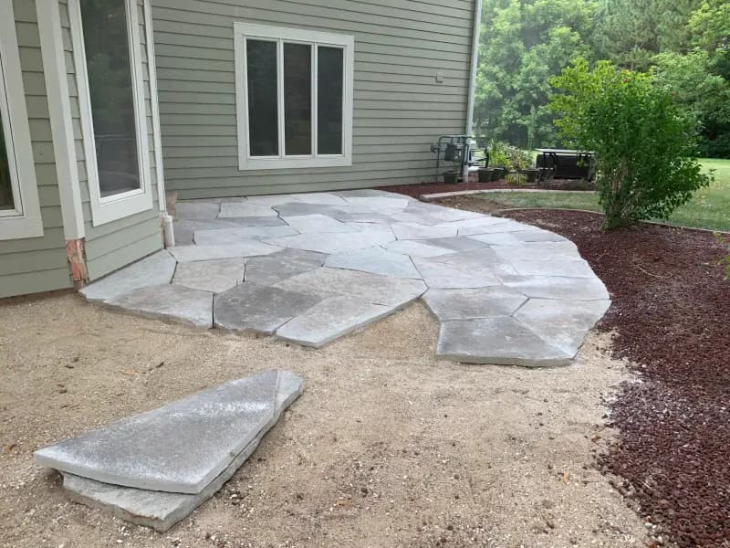 Paver & Flagstone Patio